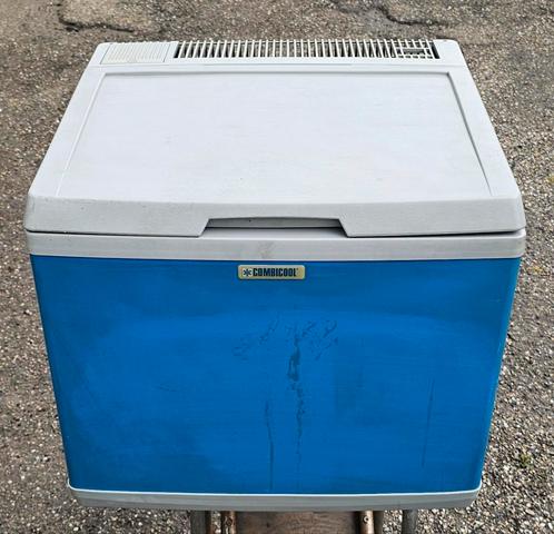 koelkast vrieskist op 220v eventueel met omvormer combicool, Caravans en Kamperen, Camper-accessoires, Zo goed als nieuw, Ophalen of Verzenden