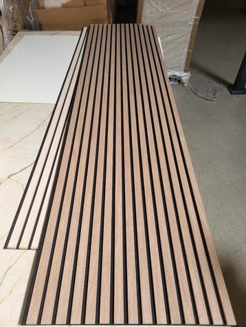 Lattenwanden 240cm x 60cm - 2 kleuren beschikbaar beschikbaar voor biedingen