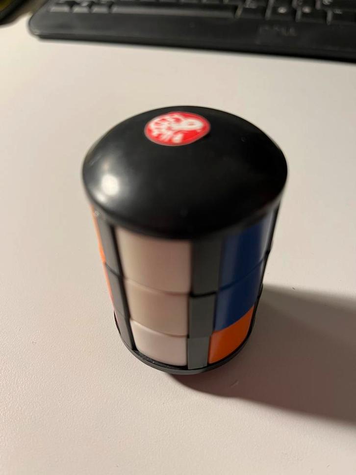 Vintage Rubik stijl cilinderpuzzel, Hobby en Vrije tijd, Denksport en Puzzels, Gebruikt, Rubik's of 3D-puzzel, Minder dan 500 stukjes