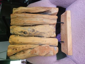 Groot houten ornament  beschikbaar voor biedingen