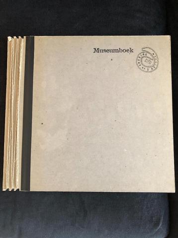 museumboek duizend en 1 brieven beschikbaar voor biedingen