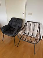 2x Tuinstoelen; Zwarte Riet Stoelen met Kussens, Tuin en Terras, Ophalen, Zo goed als nieuw, Metaal