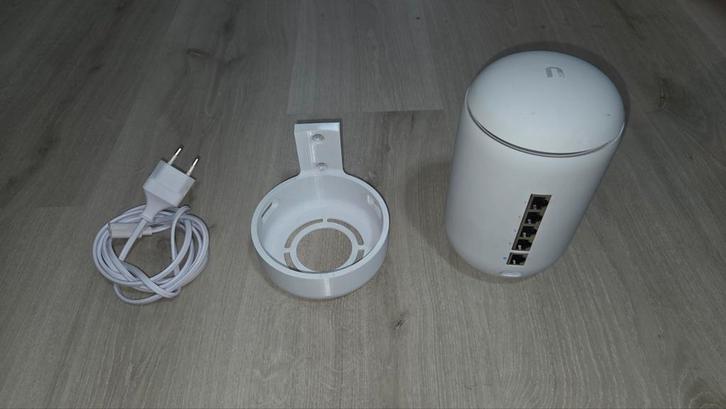 Unifi UDM (Dream Machine) Router, Computers en Software, Routers en Modems, Gebruikt, Router, Ophalen of Verzenden