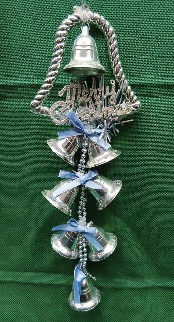 Vintage kerstslingers beschikbaar voor biedingen