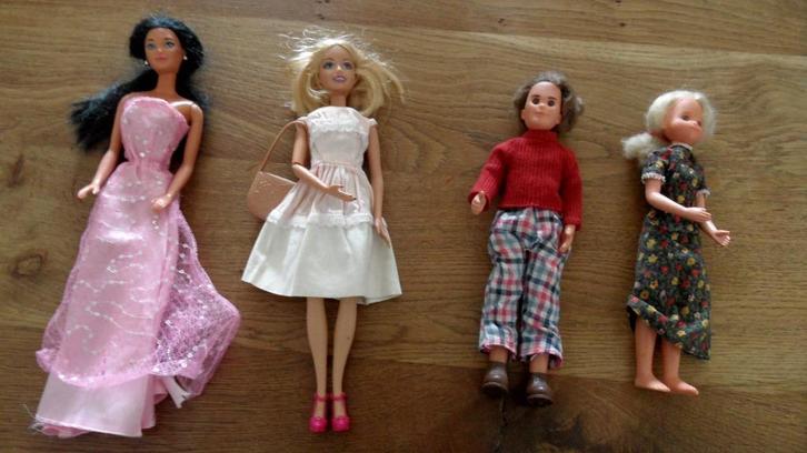 4 Vintage Barbie poppen (1966/1973/2006), Verzamelen, Poppen, Gebruikt, Fashion Doll, Ophalen of Verzenden