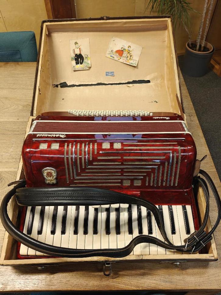 Marinucci Recanati accordeon, Muziek en Instrumenten, Accordeons, Gebruikt, Toetsaccordeon, Overige formaten, Marinucci, Met koffer