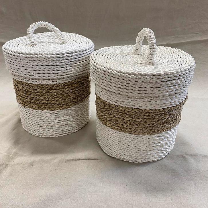 Te koop: Schattige zeegras mandjes, Huis en Inrichting, Woonaccessoires | Schalen en Manden, Nieuw, Rond, Overige materialen, Ophalen of Verzenden