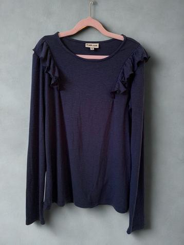 Donkerblauwe POMPdeLUX blouse met ruffles beschikbaar voor biedingen