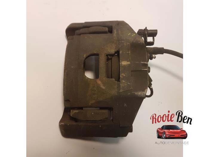 Remklauw (Tang) links-voor van een Audi A4, Gebruikt, -, -, -