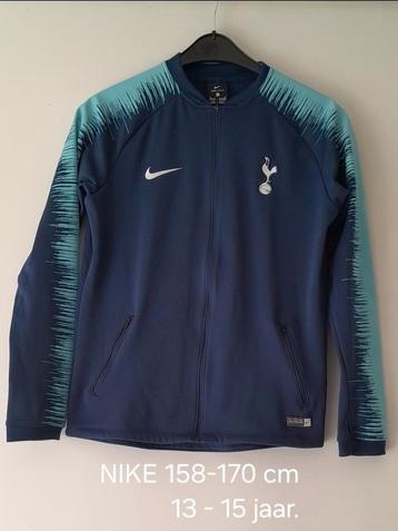 NIKE Trainingsjas in maat 158-170. beschikbaar voor biedingen