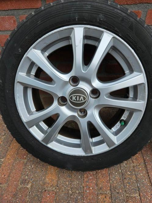 Set winterbanden Kia Picanto II maat 165/60-14, Auto diversen, Wieldoppen, Gebruikt, Ophalen