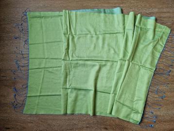 Shawl / sjaal van zijde in groen/blauw NIEUW beschikbaar voor biedingen