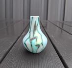 Zeldzaam mooi Gouda plateel Flora Artistique mini vaasje, Ophalen of Verzenden