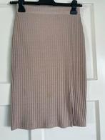 Beige kokerrok vila xs, Kleding | Dames, Rokken, Beige, Vila, Ophalen of Verzenden, Zo goed als nieuw