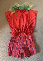 Carnavalskleding: Kind Shirt (aardbei) + broek (maat 164), Party Mode Nuenen, Etirel, Carnaval, Ophalen of Verzenden, Zo goed als nieuw