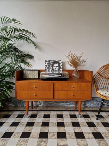 Vintage midcentury dressoir | platenspeler meubel | kast beschikbaar voor biedingen