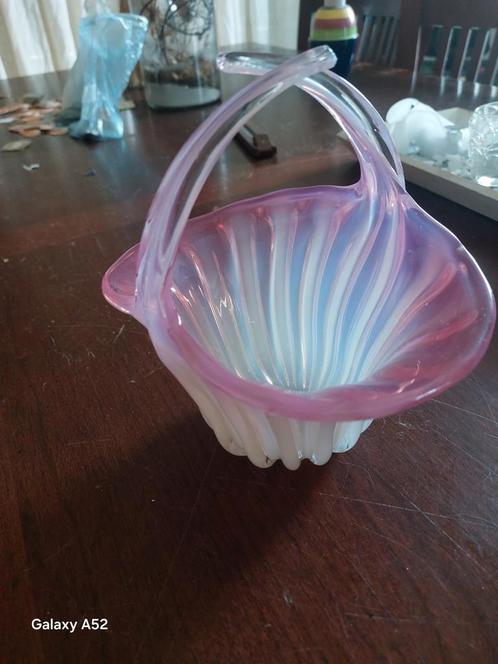 Murano Glas Mandje Roze Opaline, Antiek en Kunst, Antiek | Glas en Kristal, Ophalen of Verzenden
