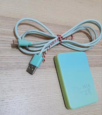 Powerbank 5000 mAh Mintgroen  beschikbaar voor biedingen