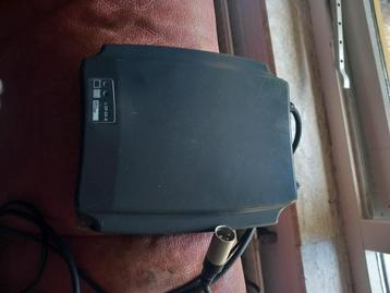 Oplader lood 24 volt 8 ampere gebruikt werkend scootmobiel  beschikbaar voor biedingen