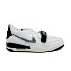 Air Jordan Legacy 312 Low (Elephant Swoosh), Wit, Nieuw, Ophalen of Verzenden, Sneakers of Gympen
