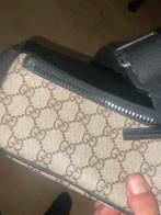 Beige gucci heup tasje, Sieraden, Tassen en Uiterlijk, Tassen | Schoudertassen, Overige merken, Gebruikt, Beige, Ophalen of Verzenden