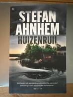 Huizenruil - Stefan Ahnhem thriller, Boeken, Ophalen of Verzenden, Zo goed als nieuw, Scandinavië