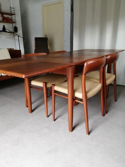 4 Niels Moller model 75 stoelen met retro eettafel, jaren 60, Huis en Inrichting, Stoelen, Gebruikt, Vier, Hout, Bruin, Ophalen