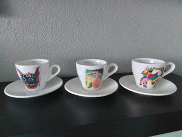 Beautiful people servies  beschikbaar voor biedingen