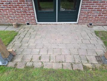 Terras stenen beschikbaar voor biedingen
