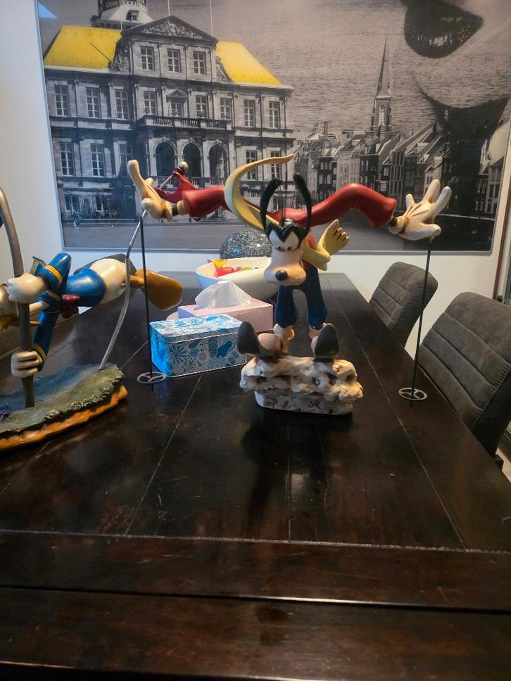 Disney Goofy Skiing Polyester Figure, Verzamelen, Disney, Zo goed als nieuw, Beeldje of Figuurtje, Goofy of Pluto, Ophalen