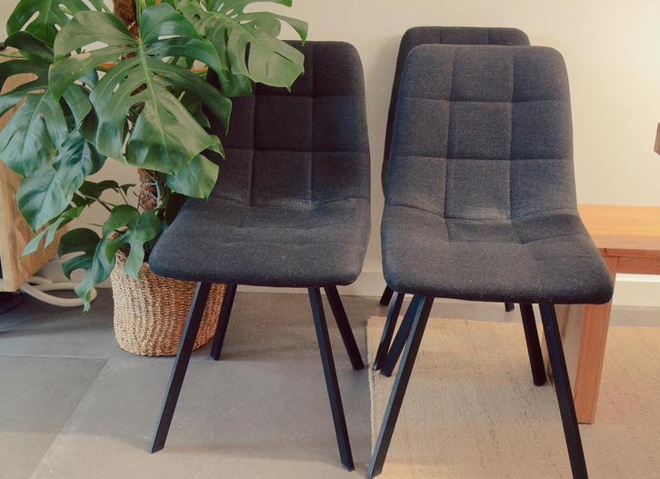 6 Black Dining Chairs – Modern Style with Metal Legs, Huis en Inrichting, Stoelen, Gebruikt, Vijf, Zes of meer stoelen, Stof, Zwart