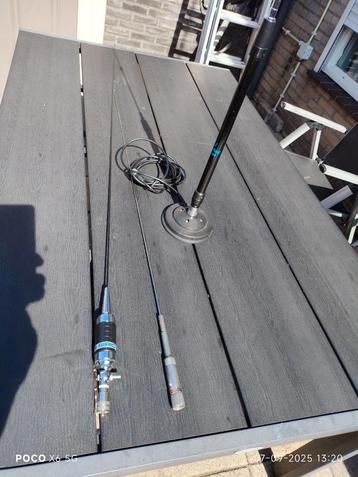 Powermag 125 kleef voet met antennes beschikbaar voor biedingen