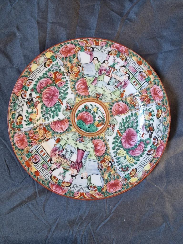 Antiek Chinees bord met bloemmotieven, Ophalen