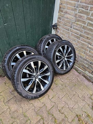 VOLVO V70 Wielen + Banden | 225 55R17 | V70 Velgen beschikbaar voor biedingen