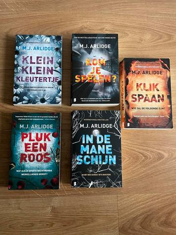 M.J. Arlidge Boeken beschikbaar voor biedingen