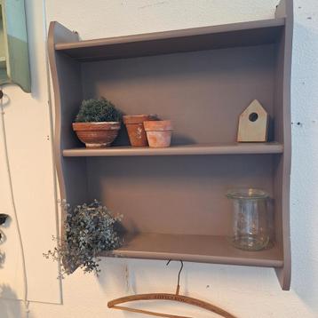 Taupe kleur keukenrek  beschikbaar voor biedingen