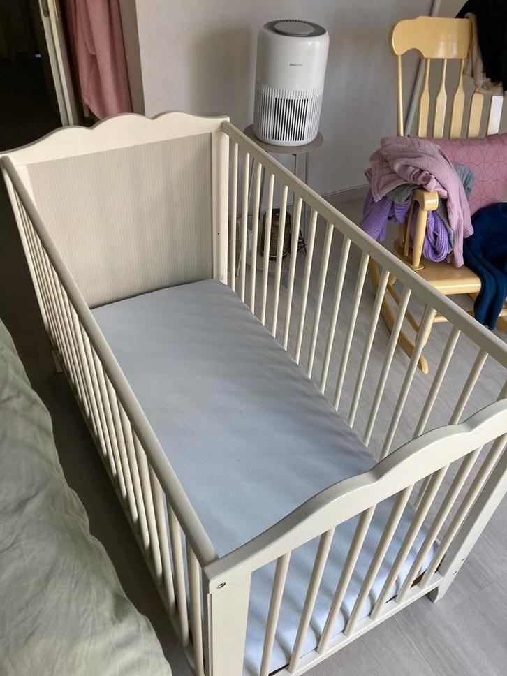 Kinderledikant in hoogte verstelbaar, Kinderen en Baby's, Kinderkamer | Bedden, Zo goed als nieuw, Minder dan 140 cm, Minder dan 70 cm
