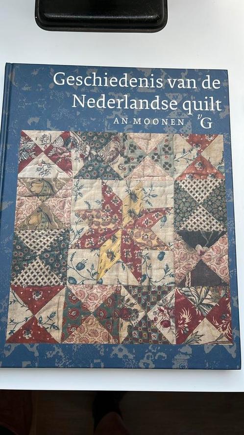 A. Moonen - Geschiedenis van de Nederlandse quilt, Boeken, Overige Boeken, Nieuw, Verzenden