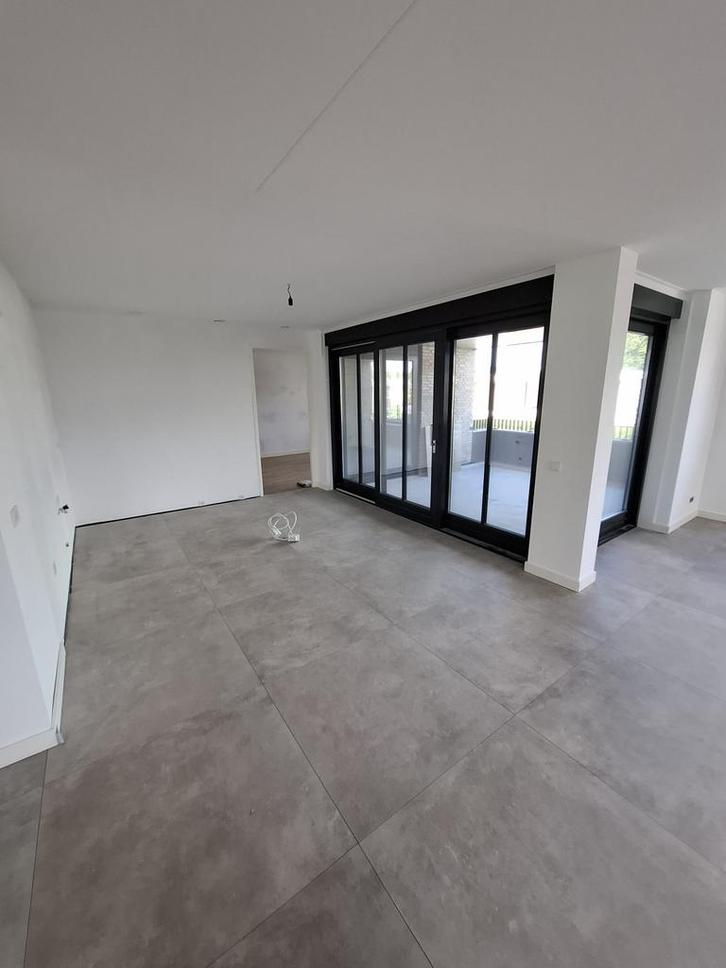 Tegelzetter, Huis en Inrichting, Stoffering | Vloerbedekking, Zo goed als nieuw, 75 m² of meer, Ophalen