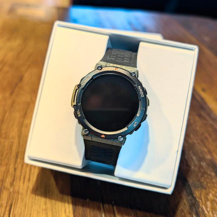 Amazfit T-Rex 2 - Robuuste Smartwatch!, Sieraden, Tassen en Uiterlijk, Smartwatches, Zo goed als nieuw, Android, Zwart, Afstand