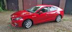 Mazda 3 120 pk 2015 Rood GT-M sedan, Auto's, Mazda, Voorwielaandrijving, 1998 cc, Stof, Zwart