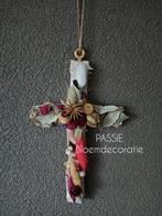 Decoratie hanger kruis Droogbloemen, Ophalen