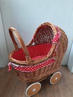 Rieten poppenwagen hart, Ophalen, Gebruikt