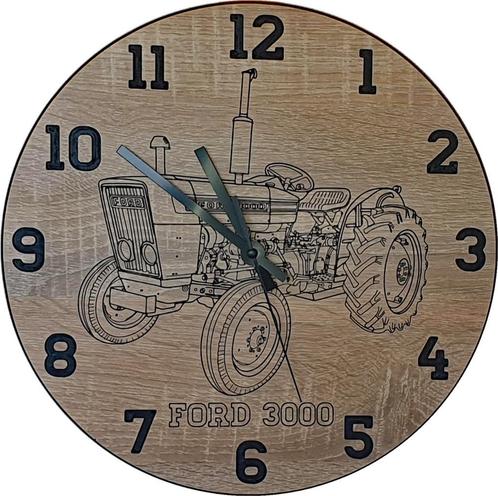Themaklok met een Ford 3000 tractor als thema, Huis en Inrichting, Woonaccessoires | Klokken, Nieuw, Ophalen of Verzenden