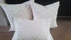 Gek op dierenprint? Set 3 crème licht gouden kussens velvet, Huis en Inrichting, Woonaccessoires | Kussens, Vierkant, Nieuw, Ophalen of Verzenden