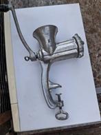 Alexanderwerk  Gehakt / vleesmolen - Gietstaal, Huis en Inrichting, Keuken | Keukenbenodigdheden, Ophalen of Verzenden