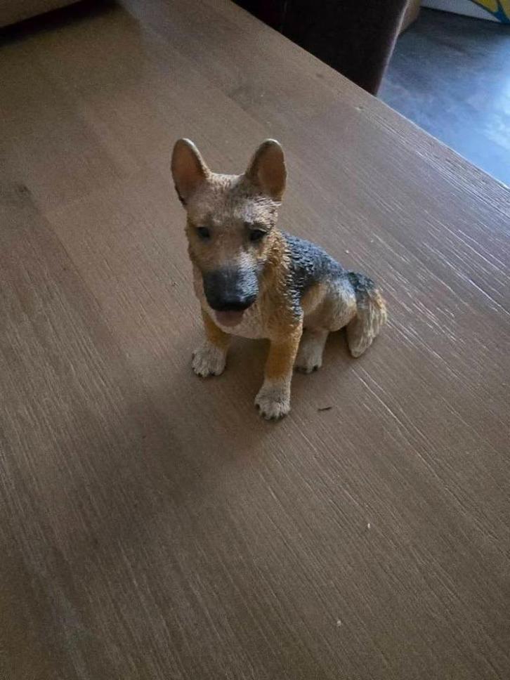 leuk honden beeldje   (w3, Verzamelen, Beelden en Beeldjes, Zo goed als nieuw, Dier, Ophalen of Verzenden