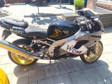  ZX9R met wat werk beschikbaar voor biedingen
