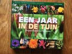 Ian Spence – Een jaar in de tuin (hardcover), Ophalen of Verzenden, Gelezen, Ian Spence, Tuinieren en Tuinplanten