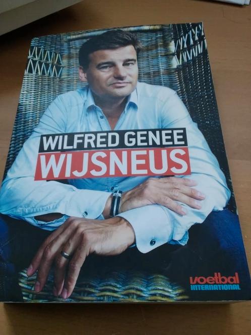 Wilfred Genee - Wijsneus, Boeken, Sportboeken, Zo goed als nieuw, Balsport, Ophalen of Verzenden